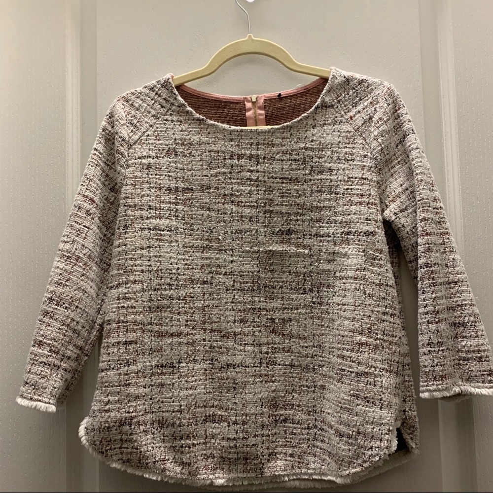 Fun textured quarter sleeve shirt!